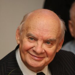 Николай Добронравов 
